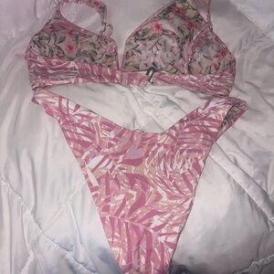 Floral Pink Women's bikini Set NWOT